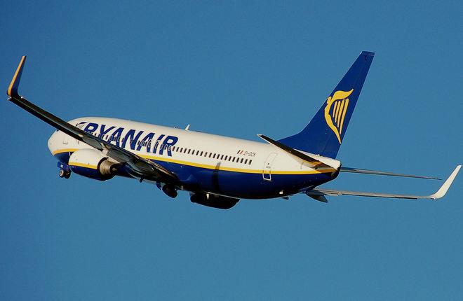 Самолет Boeing 737-800 авиакомпании Ryanair