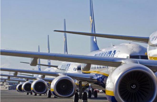 Авиакомпания Ryanair увеличила прогноз прибыли по итогам 2011/2012 года