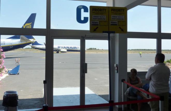 Авиакомпания Ryanair борется со своими пассажирами