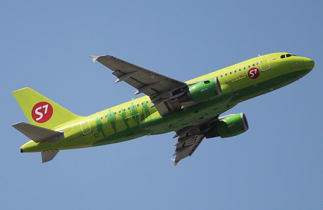 Самолет Airbus A319 авиакомпании S7 Airlines