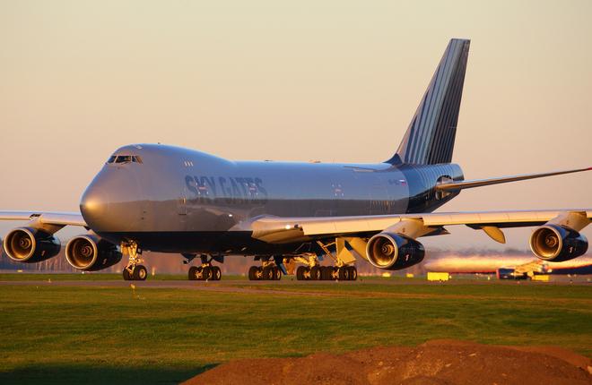 Самолет Boeing 747-400F авиакомпании Sky Gates Airlines