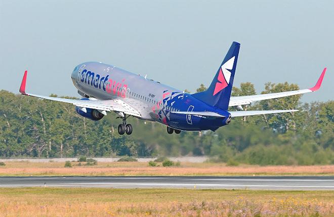 Самолет Boeing 737 авиакомпании Smartavia