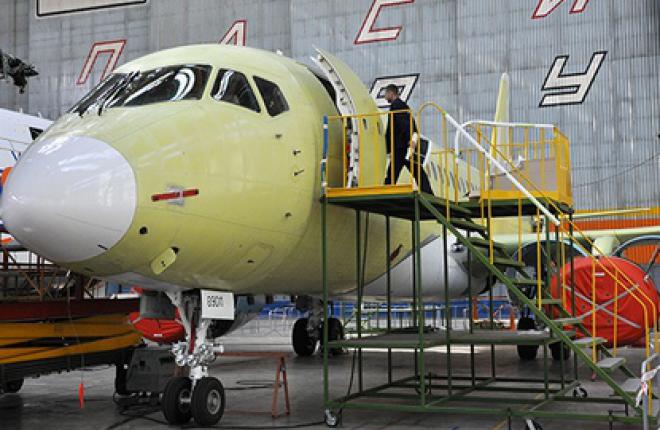 Первый самолет Sukhoi Superjet 100 для "Якутии" прибыл в Ульяновск