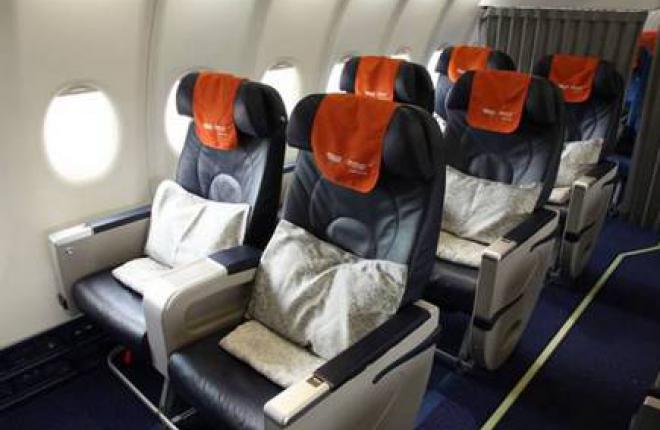 Салон SSJ 100 "Аэрофлота" :: "Аэрофлот" "Сбербанк Лизинг" передал "Аэрофлоту" еще два SSJ 100
