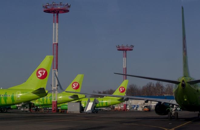 S7 Airlines и "Уральские авиалинии" в феврале обогнали российский рынок