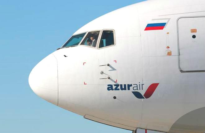 Самолет Boqing 767-300 авиакомпании Azur Air 