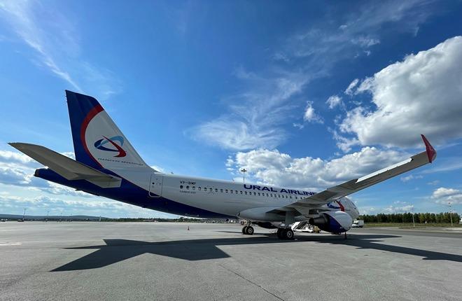 самолет Airbus A320ceo авиакомпании «Уральские авиалинии»