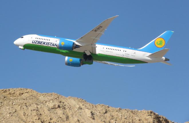 Самолет Boeing 787 авиакомпании Uzbekistan Airways