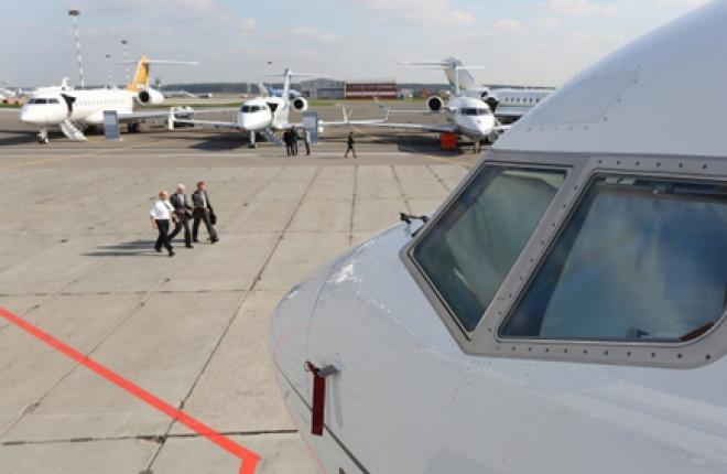 Объем деловых авиаперевозок в России сокращается