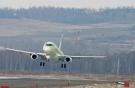 Первый серийный Sukhoi Superjet 100 заканчивает первый полет (ГСС)