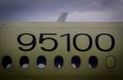 Самолет RRJ-95, более известный как SSJ 100, впервые собрал 100 заказов за неделю :: Леонид Фаерберг / Transport-Photo.com