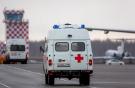 Машины медицинской помощи в аэропорту Пулково