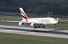 Авиакомпания Emirates получила три самолета А380 и два Boeing 777