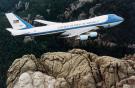 Американских президентов будут возить на самолете Boeing 747-8