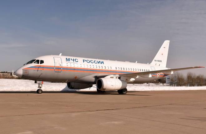 :: ОАК Восстановлен самолет «Суперджет» из авиапарка МЧС России